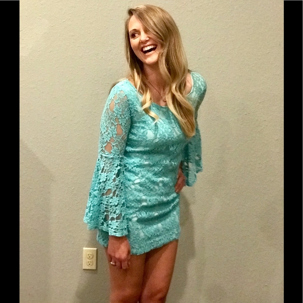 Lace Bell Sleeved Mini Dress